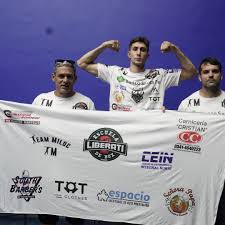 PRIMER OBJETIVO LISTO ✅️ CATEGORIA MEDIANO 72.500 KG. Erick Miloc 72.200 Marcelo  Puebla 70.400 Excelente Preparación por parte de todo el equipo. Gracias a  @nutricion.nicolasburde por el seguimiento, el plan y consejos