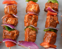 Ces Brochettes De Shish Taouk Vegetariennes Sur Le Bbq Sont Un Vrai Delice Facile A Faire Recipe Vegetarian Dishes Vegan Recipes Food