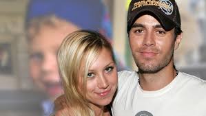 8 in the world in 2000. Anna Kournikova Enrique Iglesias Perfektes Familiengluck Doch Sie Halten Es Privat Bunte De