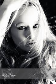 Amy Wonch's Instagram, Twitter & Facebook