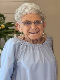 Karen Klemme's Instagram, Twitter & Facebook