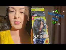 A fascinating article tells you everything you need to know to color your hair at home as well as when it pays to have a professional colorist give you that new hue! Dying My Hair Midnight Iris Garnier Nutrisse Youtube