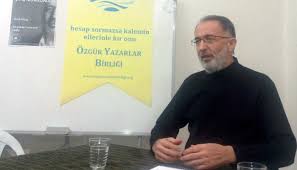 Neyse ki münzevî olmak daha ahlaklı bir duruş bu coğrafyada :) Umit Aktas Kemalistlere Karsi Ak Parti Yi Desteklemek Islam A Destek Olarak Lanse Edildi