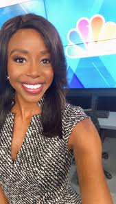 Apart from weather forecasting, she has hosted several shows on various networks. Melissa Magee Facebook Page