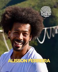 Conheça a equipe que está tornando a primeira Copa do Mundo de Highline no  Brasil possível! 🔥 Com muito amor, dedicação e profissionalismo, essa  galera está por trás da organização, julgamento e