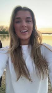 isabelle (@notisabelle..perry)’s videos with Just smile