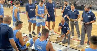 El seleccionado argentino de básquetbol se enfrentará el domingo a japón, dirigido por julio lamas, obligado a una victoria y a la espera de una mano de estados unidos para meterse en los cuartos de final de los juegos olímpicos tokio 2020, en la tercera y última fecha del grupo c. 76 Ogttode9yrm