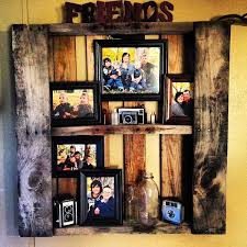 Grab some pallets and red paint and get to work! 20 Recycled Pallet Wall Art Ideas For Enhancing Your Interior