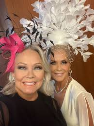 Huge congrats to the The Service Club of Chicago on, what I think, was the  best Spring Hat Luncheon to date. Everyone brought their A-games for  co-chairs Sherry Lea Fox, Kathleen Haines-Finley