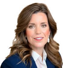 Julie Moynihan's Instagram, Twitter & Facebook