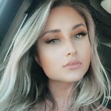 Tessa Wiggins's Instagram, Twitter & Facebook