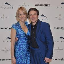 David minchin's age, net worth. Balancing Family Life And Profession Meet Louise Minchin S Husband Of 18 Years And 2 Daughters