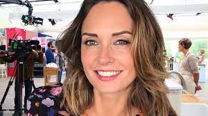This is julia vignali / démo by julia vignali on vimeo, the home for high quality videos and the people who love them. Julia Vignali Pregnant These Not Very Pleasant Messages She Had During The Meilleur Patissier Today24 News English
