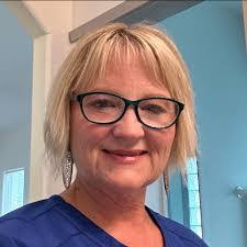 Heather Selleck's Instagram, Twitter & Facebook