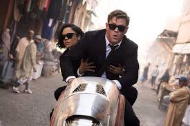 International in promotional material) is a 2019 american science fiction action comedy film directed by f. Men In Black International Review A Solid Hemsworth And Thompson Charm Offensive Vox