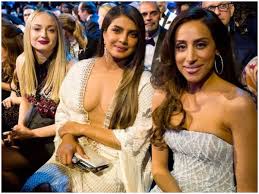Find out the latest pictures, still from movies, of priyanka chopra's new vacation selfie will make you pack your bags! Grammys 2020 Internet Stands Divided Over Priyanka Chopra S Red Carpet Look Suchitra Krishnamoorthi Comes To The Actress Defence Hindi Movie News Times Of India