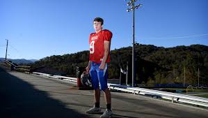 Madison's Clark Gray returns to field after scary injury