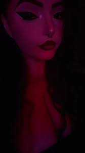 Amanda Kay Delmar (@amandakaydelmar)