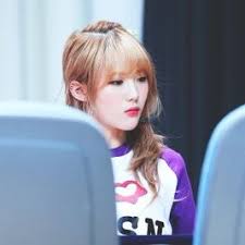 In art street, the comment of 붱붱이 is 이루다 야짤. ì´ë£¨ë‹¤ì˜ ê°œ 20saedeuli18 Twitter