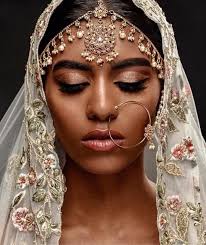 Colorism manifests in different ways in different communities and colorism in my community and many others stem from the effects of colonization. Rani Aesthetic Nabisanasreen Lighter Skinned Desis Need To Understand Their Privilege And Stop Contributi Desi Aesthetic Desi Girl Aesthetic Lighter Skin