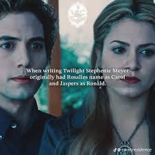 Imagine if she acted like this and how different the whole series would be  😂