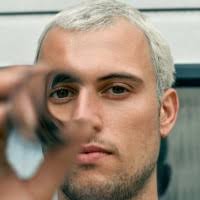 100+ 'Zwerver' profiles