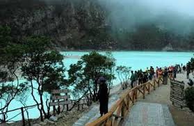 Maybe you would like to learn more about one of these? Descriptive Text Kawah Putih Dalam Bahasa Inggris Beserta Artinya