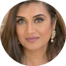 Divya Mistry's Instagram, Twitter & Facebook