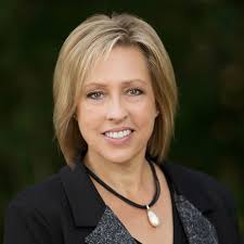 Dawn Rivard's Instagram, Twitter & Facebook