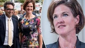 Kinberg Batra lämnade Sverige med David