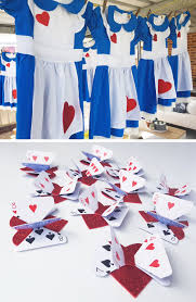 See more ideas about card costume, costume makeup, fantasy makeup. How To Make A Twisted Alice In Wonderland Hair Accessory With Playing Cards Now Thats Peachy