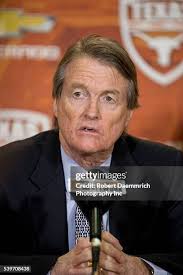 57 University Of Texas President Bill Powers Stock Photos, High-Res  Pictures, and Images