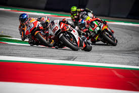 They tried to resuscitate him in the. Motogp Crash Wir Wissen Dass Das Risiko Mitfahrt Und Nehmen Es In Kauf