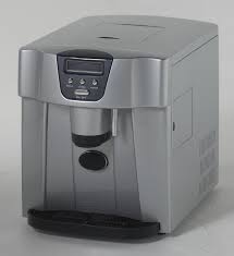 Search for portable ice dispenser at sprask. Avanti Wimd332pcis Portable Ice Maker And Water Dispenser With 25 Lbs Daily Ice Production 2 Liter Water Storage Capacity Electronic Controls Lcd Display And Selectable Cube Size