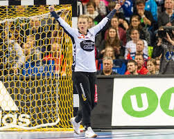 Larissa van dorst · 3: Bronze Ist Eine Richtig Schone Belohnung Drei Fragen An Tess Wester