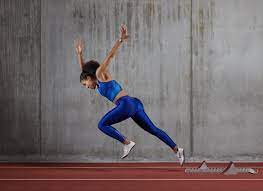 La bernoise a remporté le 100 m dans l'excellent chrono de 1103, mais avec un vent trop fort. Mujinga Kambundji On Instagram Starting Into The Week Like Guillaumemegevand Start Starting Track Trackandfield Startingblocks Sprin