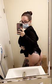 Misskitty1031, Mrsnotfunny, Jeremysnotfunny Leaked Photo 1688897 -  Fapello.su