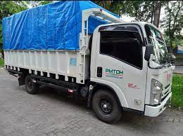 It is operating cargo flights within south america, to europe and north america from its hubs at miami international airport and comodoro arturo merino. Gallery Pmtoh Cargo