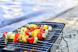 Kedua, panggangan elektrik yang mudah digunakan. Ini 5 Jenis Panggangan Yang Bisa Anda Gunakan Untuk Pesta Barbeque