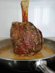 Ya lo tenemos totalmente controlado otra pequeña anécdota es el título de esta receta redondo de ternera como siempre. Gastronomia En Verso Jarrete De Ternera Gallega A Baja Temperatura
