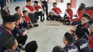 Sekolah menengah kebangsaan taman daya 2. Keretapi Di Sekolah Agama Taman Daya Cute766
