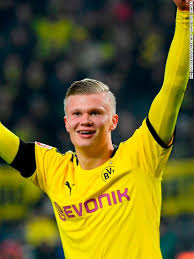 Haaland đã được chọn bởi các chuyên gia là cậu bé vàng trong khi giải thưởng bầu chọn trên internet chứng kiến fati giành nhiều phiếu nhất. Copa90 Erling Haland The Next Zlatan Ibrahimovic Erling Braut Haland Is The Definition Of A Goal Machine The Norwegian S Goal A Game Record At Rb Salzburg Earned Him A Move To Borussia Dortmund And He S Started On Fire 388 No Yes Off Https Ht