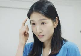 Jin-won (Kim Hye-in), a gynecologist fellow at Yulje Hospital in Jongno. He  is a one-top villain of ..