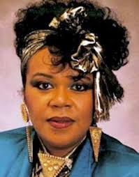 Lynette Stephens's Instagram, Twitter & Facebook