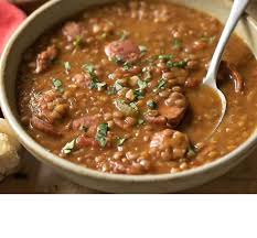 Saucisses Aux Lentilles Au Thermomix Plat Facile Pour Votre Diner Lentille Thermomix Recettes De Cuisine Recette Thermomix Rapide