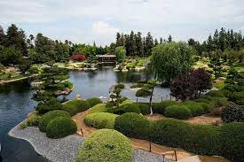 Suihoen Japanese Garden Near Los Angeles California See More At Http Hobblecreek Us Blog Ent Japanese Garden Small Japanese Garden Japanese Garden Lanterns