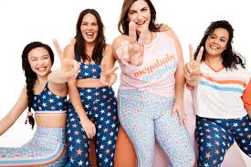 If minimalist, high end, silk dresses and gowns whet your fashion appetite, with a sleek and minimal finish, then you need to learn more! 17 Brands Doing Ethical And Sustainable Plus Size Clothing