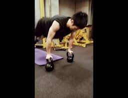 三浦春馬 トレンドの trx ってやつ ズボンのタグ 出てます パンツのタグ ではない 最後の一言 うまいこと 言えないよね 三浦春馬 三浦 トレンド