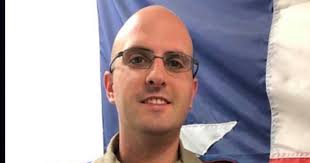 When an elderly woman can't afford to get tires replaced, a Texas state  trooper steps in