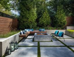 The tank is located inside the body of the table with a safety latch on the side. 15 Most Stunning Paver Patio With Fire Pit To Create A Warm Outdoor Living Spaces La Urbana